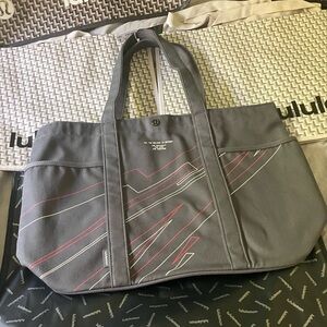 NWT Daily Multi-Pocket Tote *Pride, 20 L, Traverse Grey